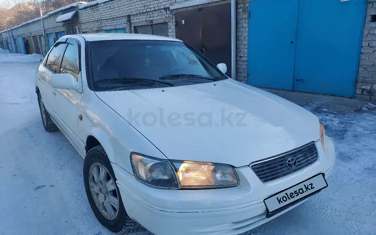 Toyota Camry 1998 годаүшін2 750 000 тг. в Семей