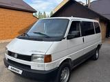 Volkswagen Multivan 1994 года за 3 500 000 тг. в Астана