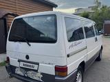 Volkswagen Multivan 1994 года за 3 500 000 тг. в Астана – фото 5