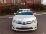 Toyota Camry 2012 года за 4 900 000 тг. в Актобе – фото 2