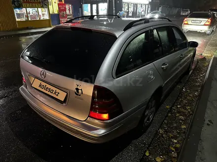 Mercedes-Benz C 220 2001 года за 3 500 000 тг. в Алматы – фото 11