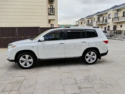 Toyota Highlander 2013 года за 16 500 000 тг. в Актау