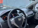 Honda Fit 2007 годаүшін2 800 000 тг. в Атырау