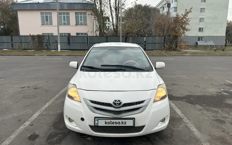 Toyota Yaris 2010 годаfor4 150 000 тг. в Астана