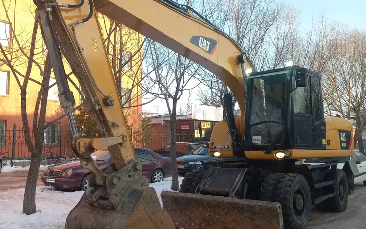 Caterpillar  318 2015 года за 56 000 000 тг. в Астана