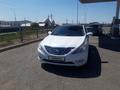 Hyundai Sonata 2011 годаfor5 500 000 тг. в Атырау – фото 2