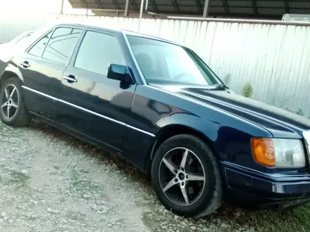 Mercedes-Benz E 200 1990 года за 750 000 тг. в Тараз – фото 12