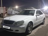 Mercedes-Benz S 320 2000 года за 2 800 000 тг. в Тараз – фото 2