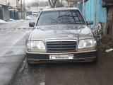 Mercedes-Benz E 200 1990 года за 1 150 000 тг. в Алматы – фото 4