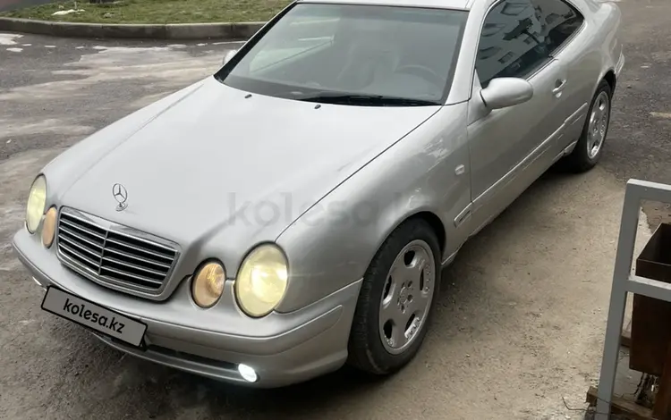 Mercedes-Benz CLK 320 2000 года за 3 500 000 тг. в Шымкент