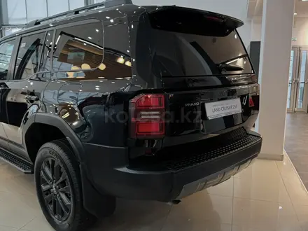 Toyota Land Cruiser Prado 2024 года за 41 490 000 тг. в Атырау – фото 9