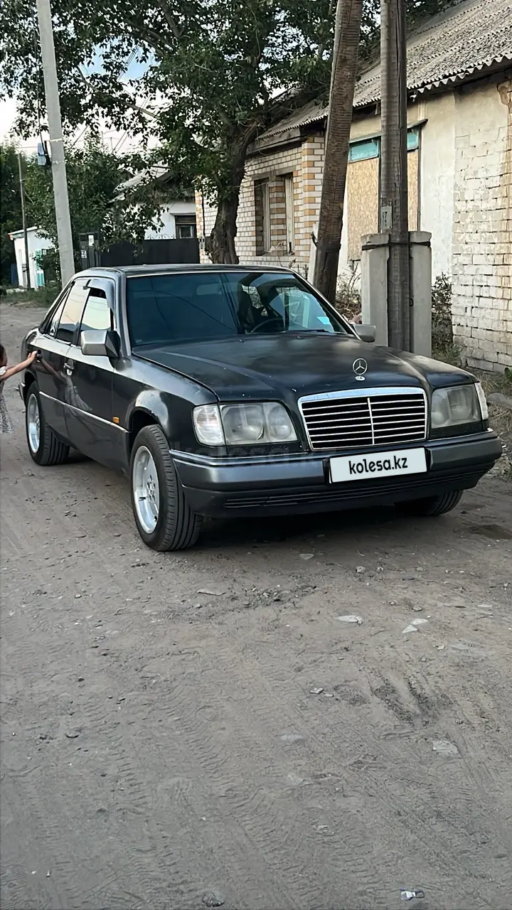 Mercedes-Benz E-Class, 1993