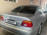 BMW 525 2001 года за 9 400 000 тг. в Жетысай – фото 2