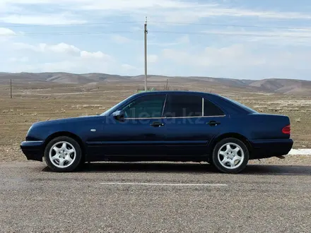 Mercedes-Benz E 280 1996 года за 2 200 000 тг. в Алматы – фото 3