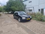 Volkswagen Golf 2003 годаүшін2 500 000 тг. в Уральск