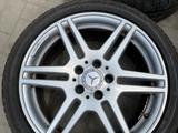 Оригинальные диски R18 с летней резиной за 320 000 тг. в Алматы – фото 4