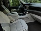 Cadillac Escalade 2022 годаfor47 900 000 тг. в Алматы – фото 4