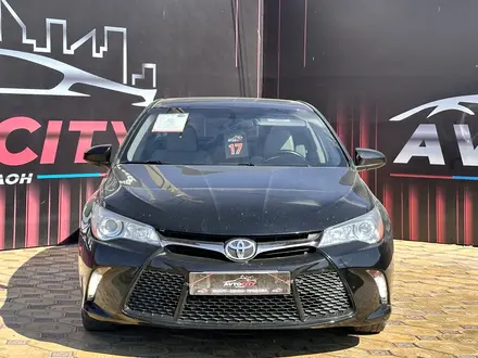 Toyota Camry 2015 года за 7 000 000 тг. в Атырау – фото 2