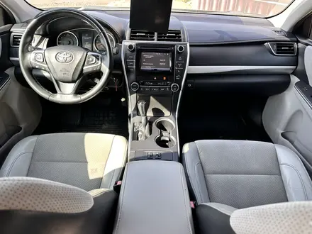 Toyota Camry 2015 года за 7 000 000 тг. в Атырау – фото 4