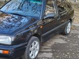 Volkswagen Golf 1997 года за 1 300 000 тг. в Аксай – фото 2
