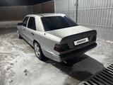 Mercedes-Benz E 200 1992 года за 1 450 000 тг. в Шымкент – фото 2