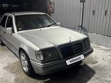 Mercedes-Benz E 200 1992 года за 1 450 000 тг. в Шымкент – фото 5