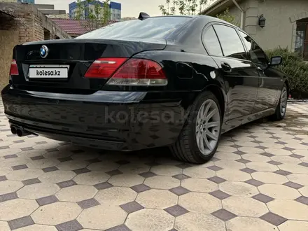 BMW 750 2008 года за 4 800 000 тг. в Алматы – фото 4