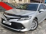 Toyota Camry 2018 годаfor11 800 000 тг. в Шымкент – фото 3