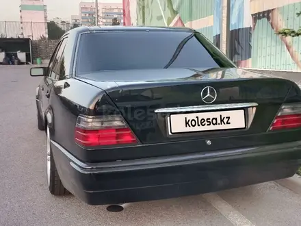 Mercedes-Benz E 500 1995 года за 5 500 000 тг. в Алматы – фото 16