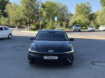 Hyundai Elantra 2024 года за 8 900 000 тг. в Шымкент – фото 5
