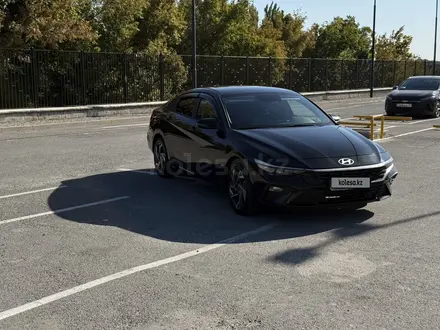 Hyundai Elantra 2024 года за 8 900 000 тг. в Шымкент – фото 7
