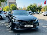 Toyota Camry 2019 года за 14 200 000 тг. в Алматы