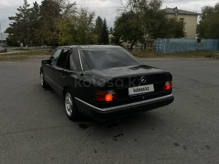 Mercedes-Benz E 230 1990 года за 3 000 000 тг. в Талдыкорган – фото 4