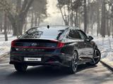 Hyundai Sonata 2021 годаүшін11 000 000 тг. в Алматы – фото 3