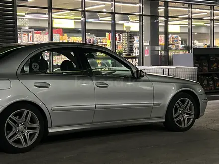 Mercedes-Benz E 320 2002 года за 3 800 000 тг. в Алматы – фото 3