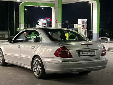 Mercedes-Benz E 320 2002 года за 3 800 000 тг. в Алматы – фото 5