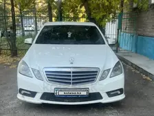 Mercedes-Benz E-Class, 2011