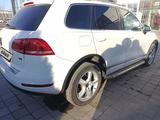 Volkswagen Touareg 2013 года за 13 500 000 тг. в Костанай – фото 3