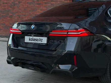 BMW 520 2024 года за 33 900 000 тг. в Астана – фото 5