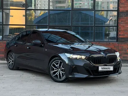 BMW 520 2024 года за 33 900 000 тг. в Астана – фото 6