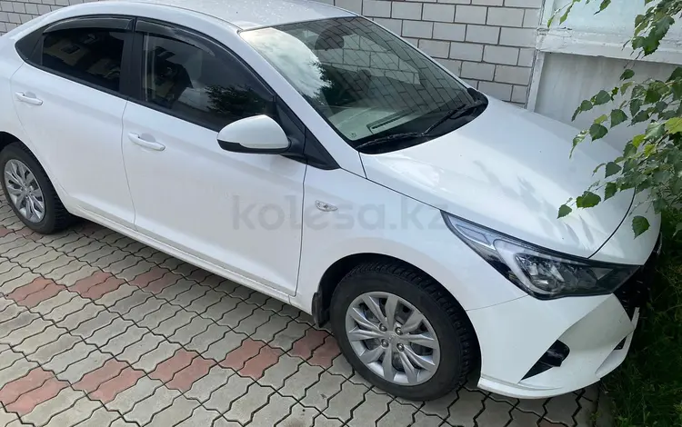 Hyundai Accent 2022 годаfor4 850 000 тг. в Семей