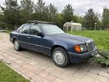 Mercedes-Benz E 200 1987 года за 950 000 тг. в Алматы – фото 2