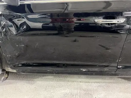 Оригинальная Водительская дверь Hyundai Accent за 50 000 тг. в Астана