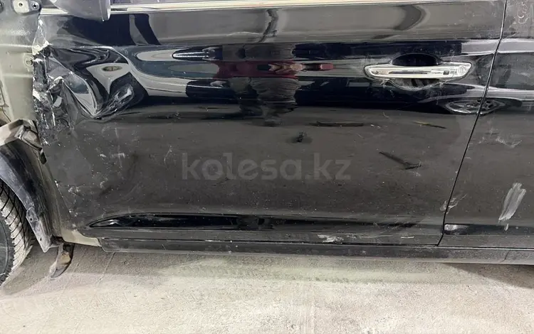 Оригинальная Водительская дверь Hyundai Accent за 50 000 тг. в Астана