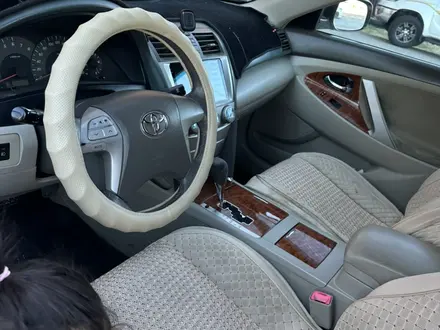 Toyota Camry 2008 года за 3 700 000 тг. в Кульсары – фото 2