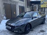 Hyundai Elantra 2022 годаfor10 500 000 тг. в Алматы