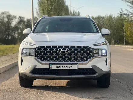 Hyundai Santa Fe 2023 года за 18 500 000 тг. в Алматы – фото 2