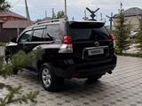 Toyota Land Cruiser Prado 2011 года за 14 700 000 тг. в Атырау – фото 5