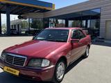 Mercedes-Benz C 220 1994 годаfor2 600 000 тг. в Алматы