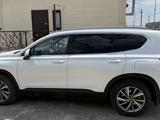 Hyundai Santa Fe 2018 года за 10 350 000 тг. в Атырау – фото 3